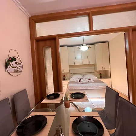 Διαμέρισμα Comfort Center Τίρανα